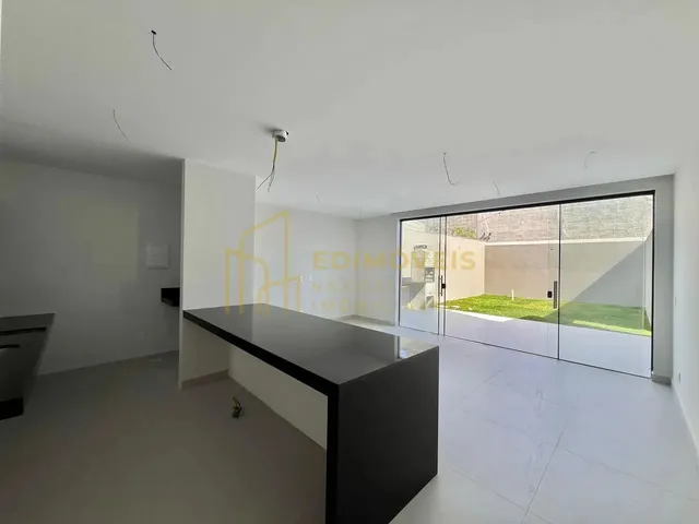 Imagem 11: Oportunidade Única: Casa com 4Q e 3 Suítes em Morada de Laranjeiras!