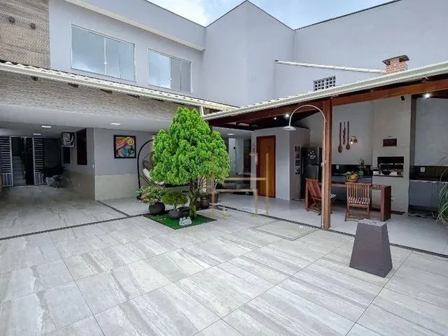 Imagem 1: Casa Individual 4 Quartos com Suíte em Barcelona