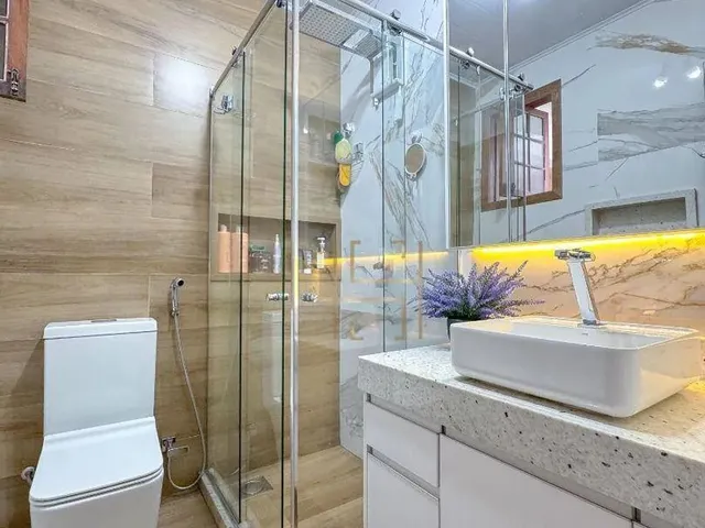 Imagem 3: Casa Individual 4 Quartos com Suíte em Barcelona
