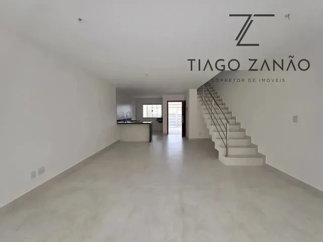 Imagem: Casa com 3 Suítes em Solar do Porto