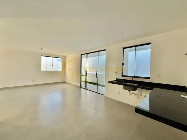 Imagem 9: Oportunidade Única em Manguinhos: Duplex com 4 Quartos e Acabamento Premium!
