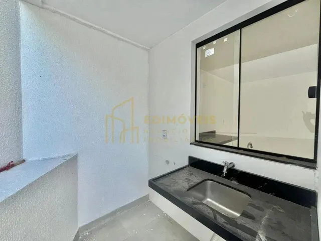 Imagem 4: Oportunidade Única em Manguinhos: Duplex com 4 Quartos e Acabamento Premium!
