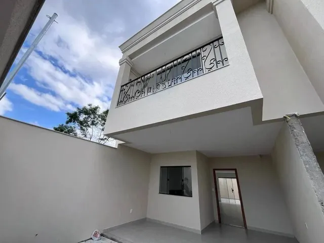 Imagem: Lindíssima Casa Duplex 3 Qts com Fino Acabamento