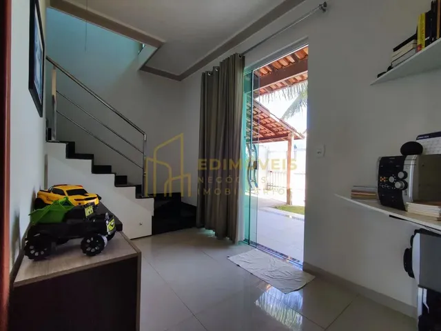 Imagem 16: Venha Conhecer: Casa Duplex com Estilo e Vista para o Mar em São Francisco!