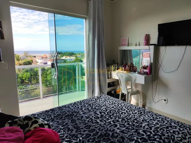 Imagem 13: Venha Conhecer: Casa Duplex com Estilo e Vista para o Mar em São Francisco!
