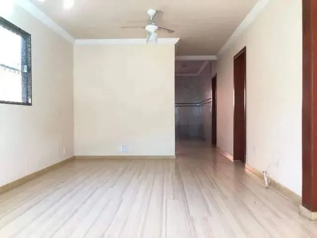 Imagem 3: Casa com Três Quartos, Barcelona