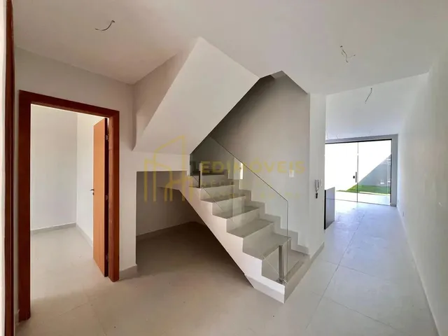 Imagem 2: Morada de Laranjeiras: Oportunidade para Viver com Estilo e Conforto!