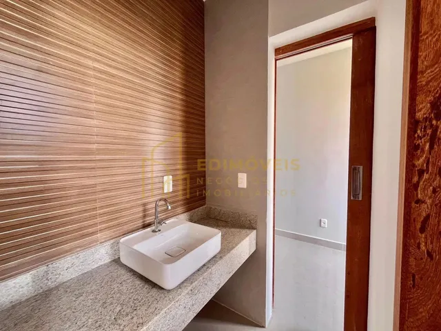 Imagem 13: Morada de Laranjeiras: Oportunidade para Viver com Estilo e Conforto!