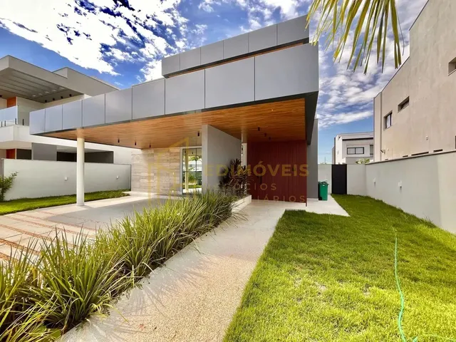 Imagem 6: Jacuhy: Casa Incrível com Piscina, Churrasqueira e Muito Espaço para Sua Família!
