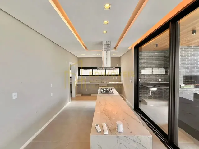 Imagem 9: Jacuhy: Casa Incrível com Piscina, Churrasqueira e Muito Espaço para Sua Família!