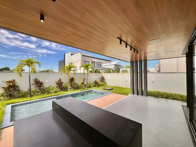Imagem 4: Jacuhy: Casa Incrível com Piscina, Churrasqueira e Muito Espaço para Sua Família!