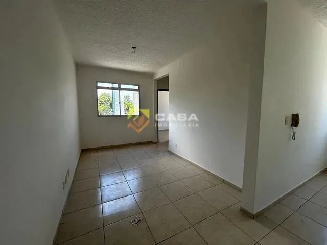 Imagem: F- Apartamento 2 Quartos C/Elevador no Cond