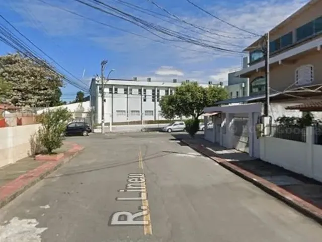 Imagem: Casa Laranjeiras - Rua Sem Saída Excelente