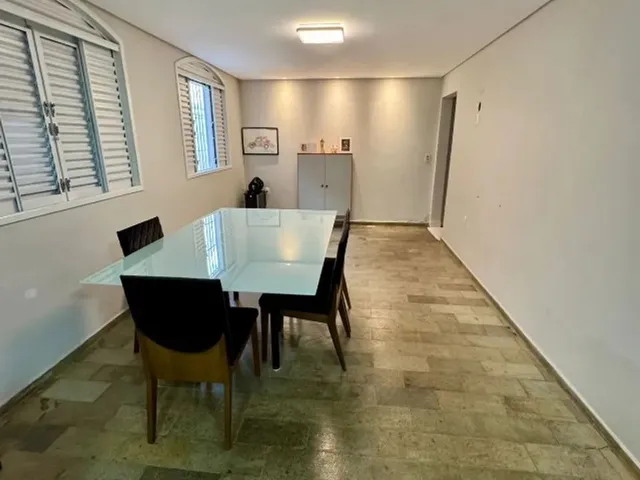 Imagem 8: Casa Laranjeiras - Rua Sem Saída Excelente Casa de 7 Quartos