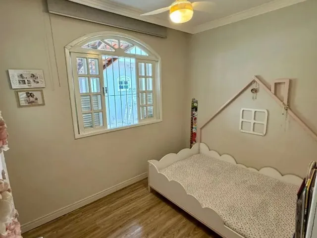 Imagem 4: Casa Laranjeiras - Rua Sem Saída Excelente Casa de 7 Quartos