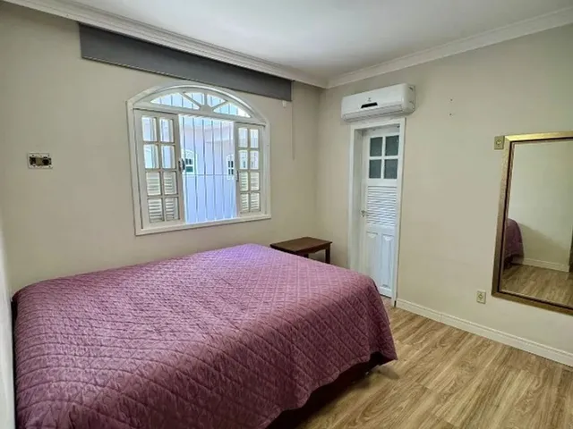 Imagem 5: Casa Laranjeiras - Rua Sem Saída Excelente Casa de 7 Quartos