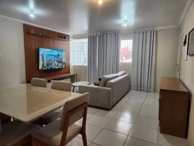 Imagem 4: Bl Casa a Venda com Piscina em Manguinhos