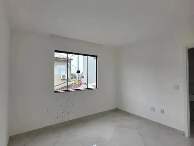 Imagem 16: Casa com 3 Suítes e Closet em Colina de Laranjeiras