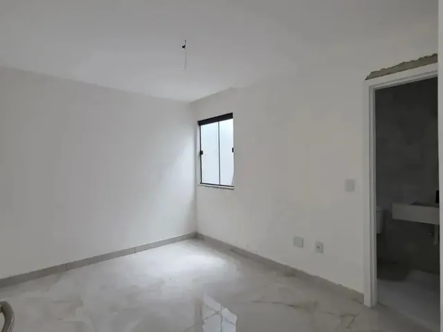 Imagem 3: Casa com 3 Suítes e Closet em Colina de Laranjeiras