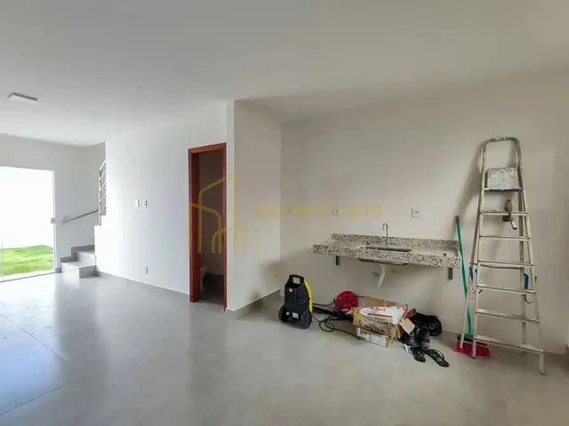 Imagem 10: Oportunidade: Casa Duplex com 2 Suítes no São Francisco Ideal para Quem Busca Espaço!