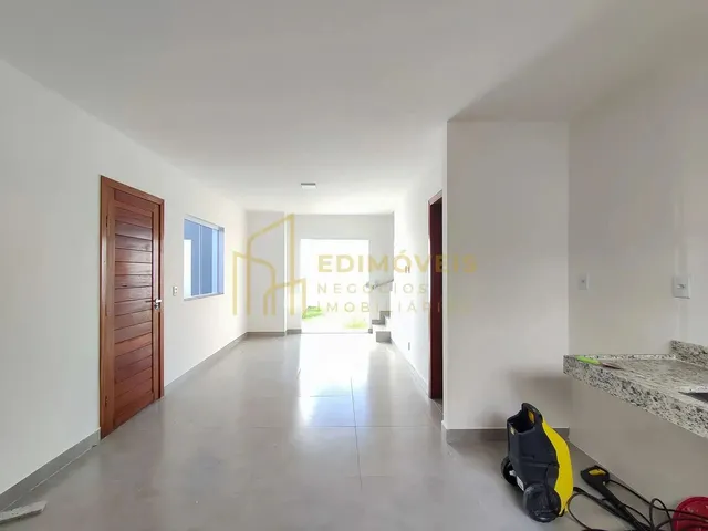 Imagem 13: Oportunidade: Casa Duplex com 2 Suítes no São Francisco Ideal para Quem Busca Espaço!