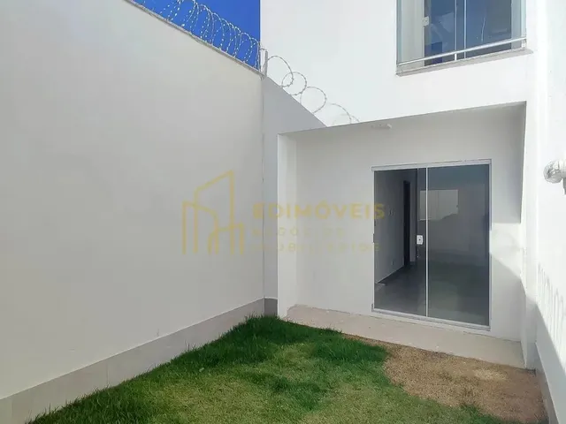 Imagem 8: Oportunidade: Casa Duplex com 2 Suítes no São Francisco Ideal para Quem Busca Espaço!