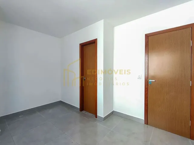 Imagem 7: Oportunidade: Casa Duplex com 2 Suítes no São Francisco Ideal para Quem Busca Espaço!