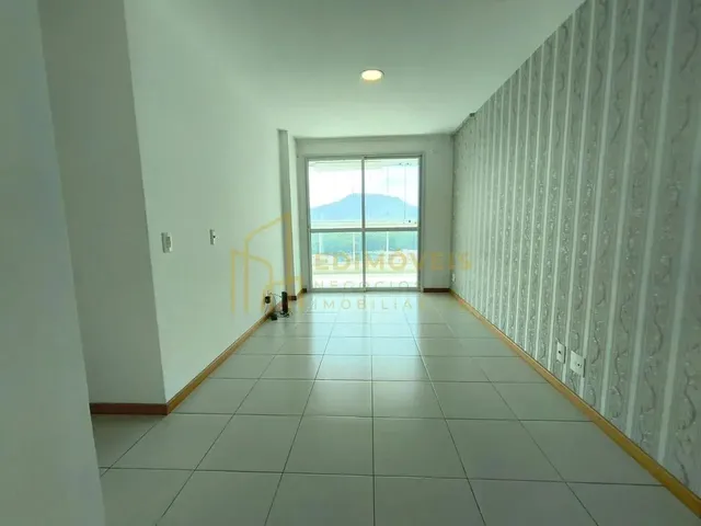 Imagem 2: Apartamento com Varanda Fechada em Vidro no Morada de Laranjeiras!