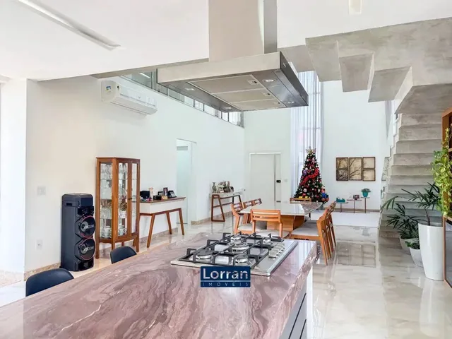 Imagem 12: Casa no Alphaville Jacuhy com 4 Quartos com 4 Suítes