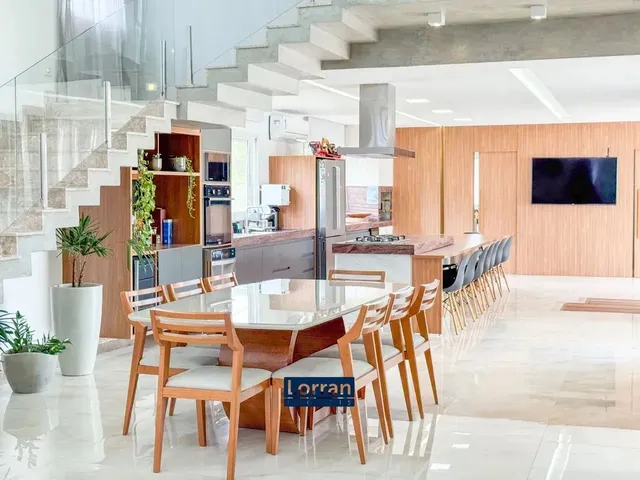 Imagem 16: Casa no Alphaville Jacuhy com 4 Quartos com 4 Suítes