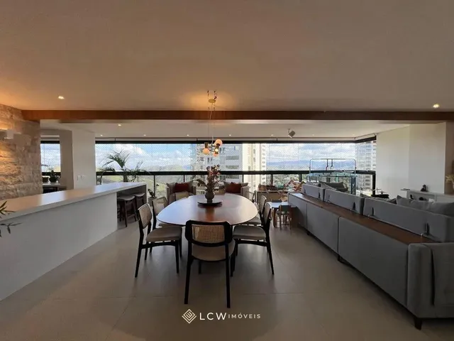 Imagem: Apartamento À Venda, 4 Quartos, 2 Suítes