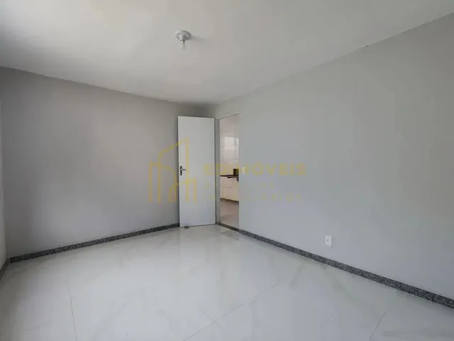 Imagem 4: Oportunidade Única: Casa Reformada em Morada de Laranjeiras com Quintal e Escritório!