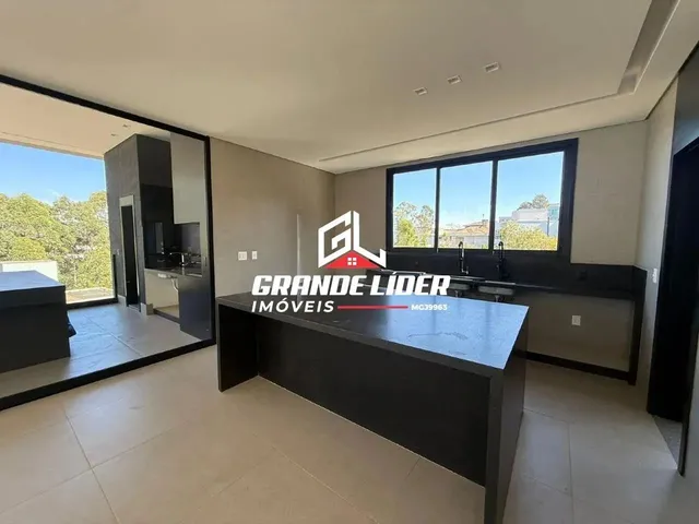 Imagem: Casa À Venda, 4 Quartos, 4 Suítes, 6 Vagas