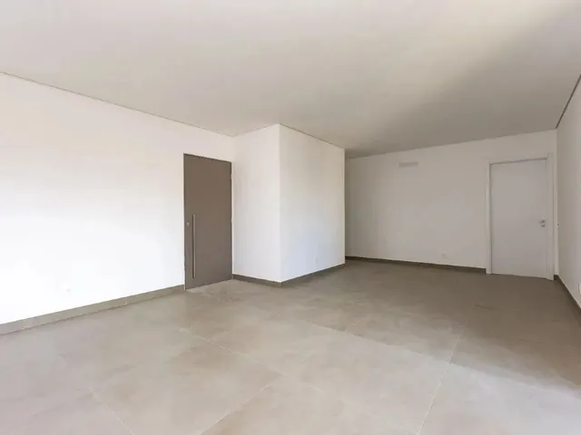 Imagem: Apartamento À Venda, 4 Quartos, 2 Suítes