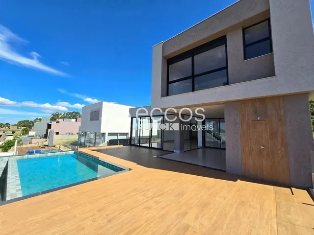 Imagem: Casa em Condomínio À Venda, 4 Quartos