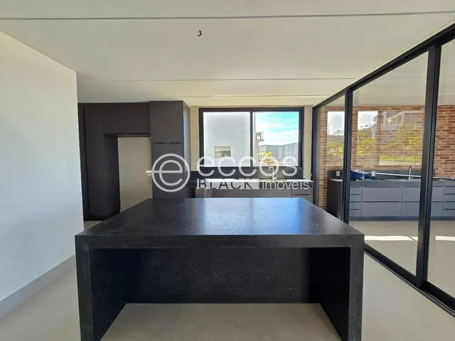 Imagem 15: Casa em Condomínio À Venda, 4 Quartos, 4 Suítes, 4 Vagas, Alphaville Lagoa Dos