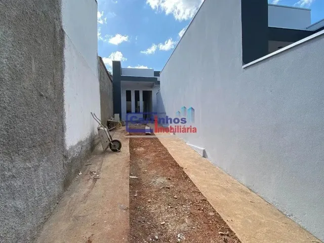 Imagem: Oportunidade Imperdível de Casa no Bairro