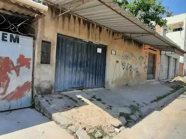 Imagem: Casa em Rua Maria Adelaide - Veneza - Ribeirão