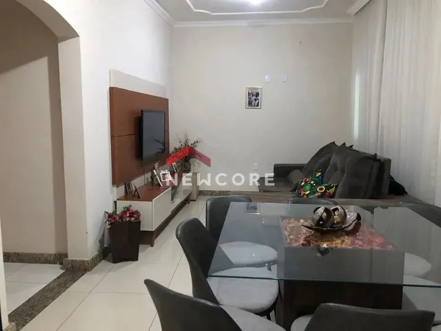 Imagem 9: Casa em Rua Vinte e Um - Colonial - Contagem/Mg