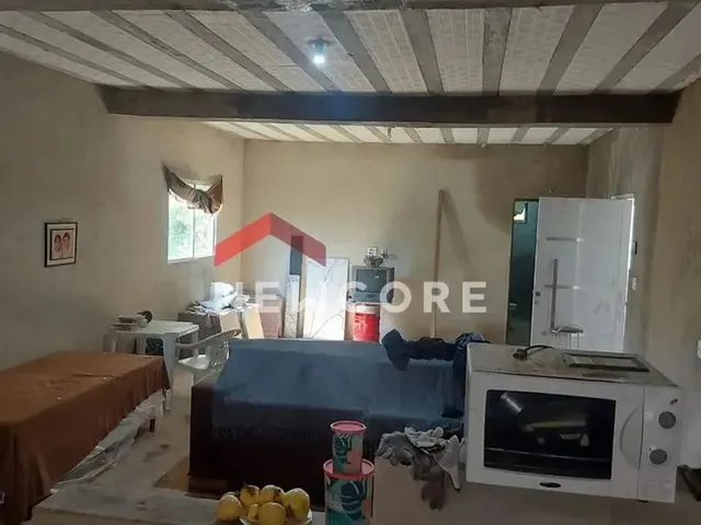 Imagem: Casa em Rua - Vale do Palmital (Melo Viana)