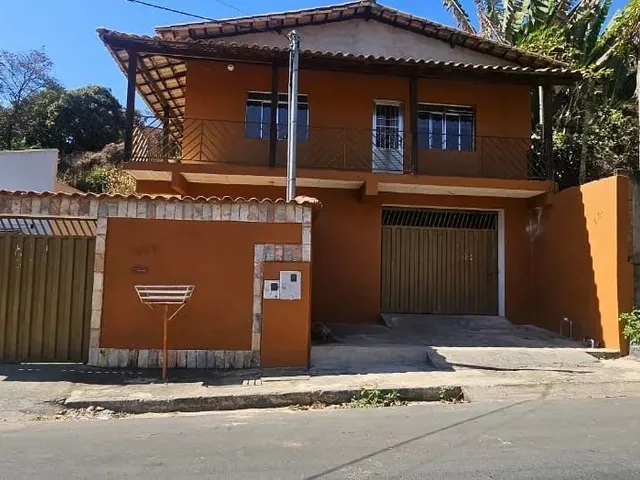 Imagem: Casa com Loja Comercial em Matozinhos Mg