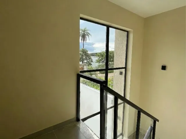 Imagem 15: Casa Moderna com 3 Quartos e Quintal