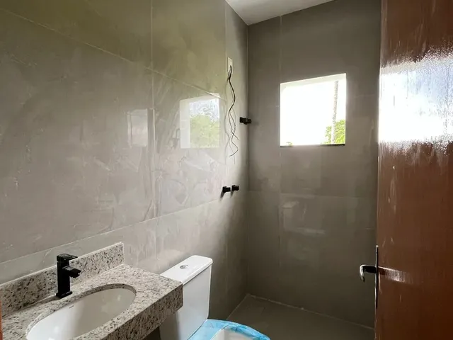Imagem 4: Casa Moderna com 3 Quartos e Quintal