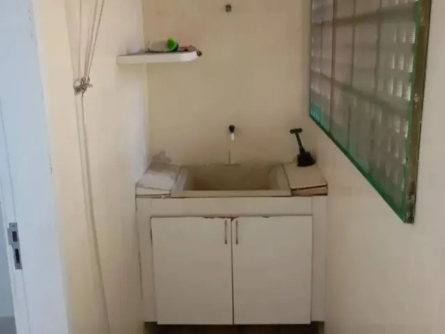 Imagem 12: Imóvel para Aluguel Possui 82 Metros Quadrados com 3 Quartos em...