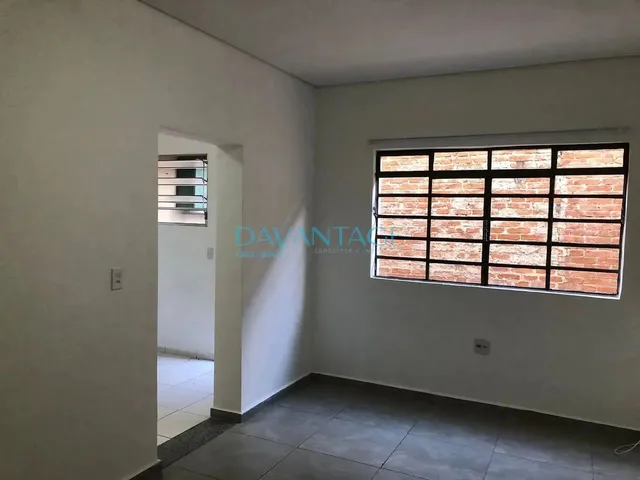 Imagem: Apartamento Térreo, com Área, 2 Dormitórios