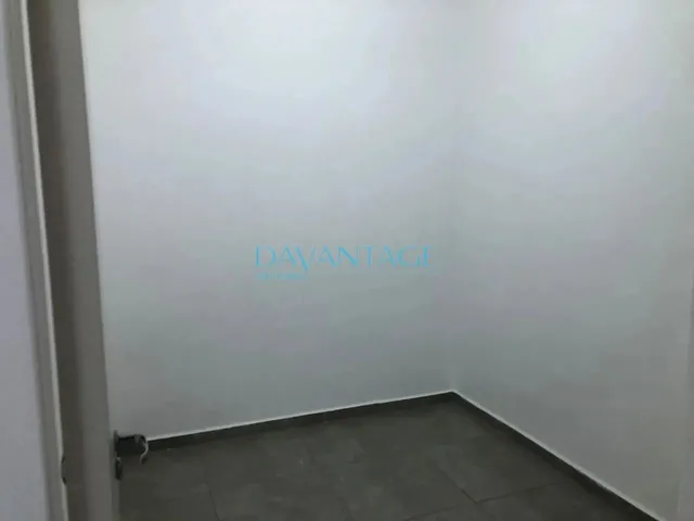 Imagem 6: Apartamento Térreo, com Área, 2 Dormitórios, Casa de Vila Bem Localizado na Vila