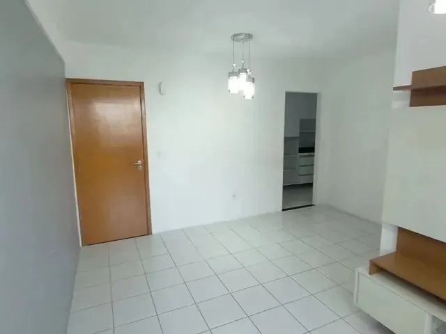Imagem 2: Apartamento de 62M² À Venda, com 3 Quartos (1 Suíte), Localizado na Torre, Recife