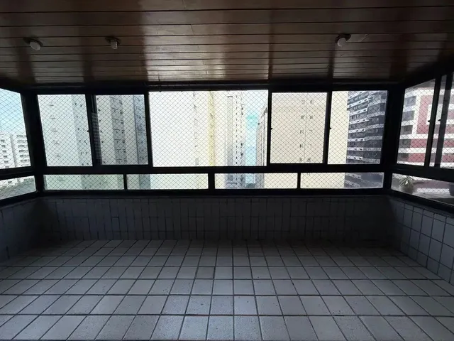 Imagem 3: Edf. Itacoatiara Village - 4 Quartos na Rua Setúbal, Próximo a Pracinha de Boa Viagem