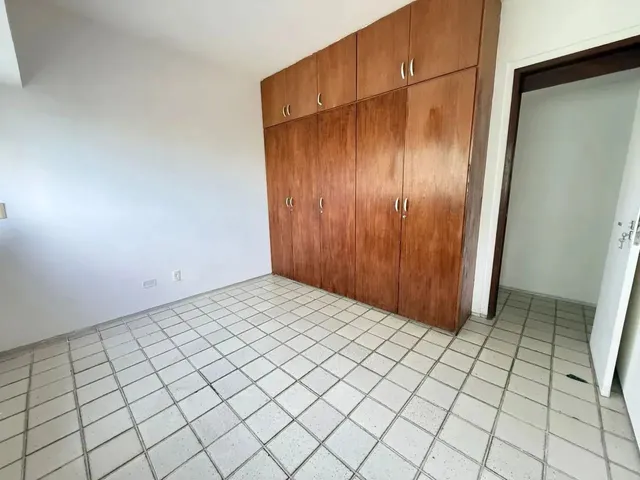 Imagem 15: Edf. Itacoatiara Village - 4 Quartos na Rua Setúbal, Próximo a Pracinha de Boa Viagem