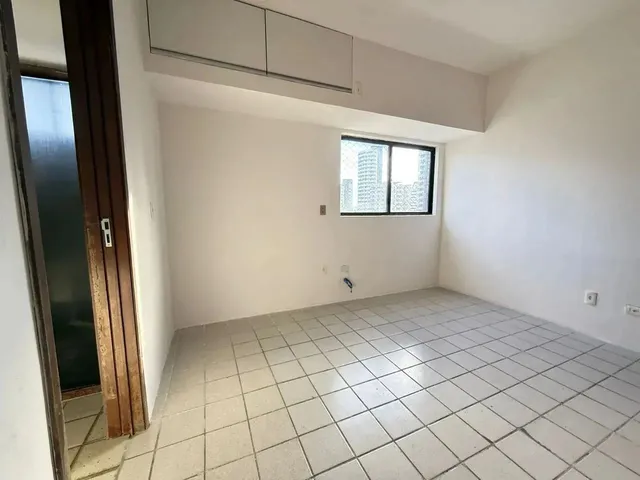 Imagem 13: Edf. Itacoatiara Village - 4 Quartos na Rua Setúbal, Próximo a Pracinha de Boa Viagem